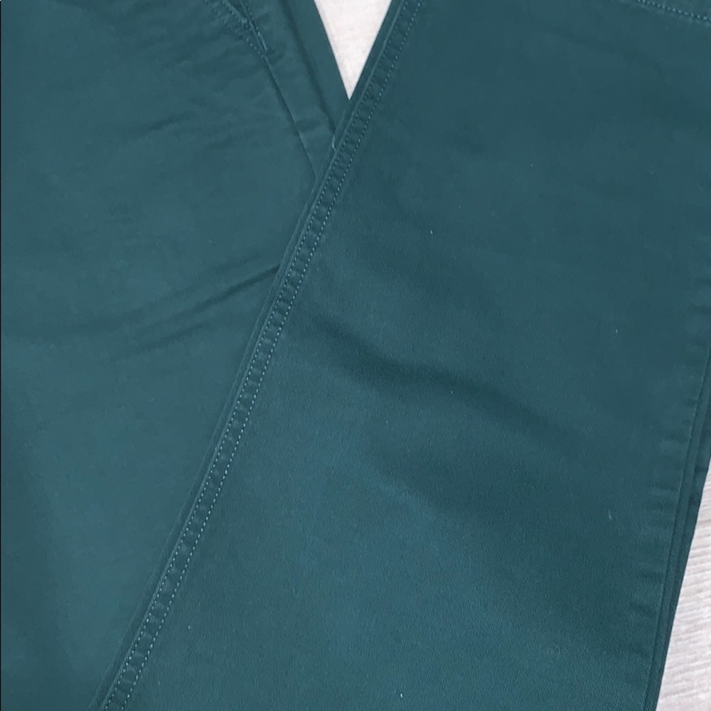 LEVI’S JEANS. HUNTER GREEN. SIZE 38/30 - Picture 2 of 3